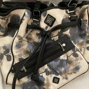 Vera Wang Simply Vera Handbag Floral Print 660 Leighton Tote With Wristlet